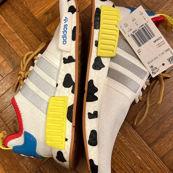 Adidas NMD R1 NWT Sneakers Kids - Picture 3 of 7